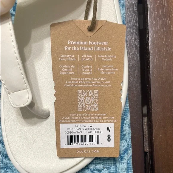 OluKai la’i t-bar white Cream Sandals with Brown Accents - Picture 2 of 6